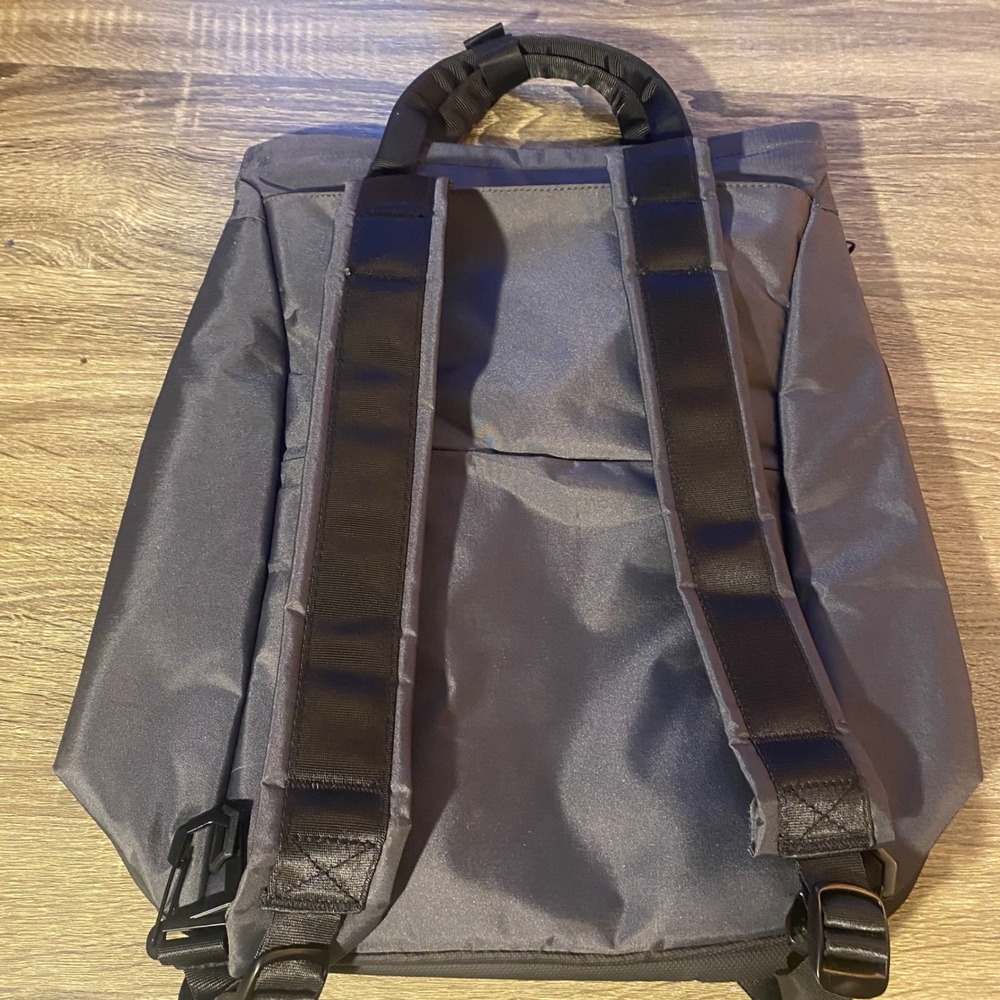 OGIO Convertible Backpack Tote Bag Gray Nylon Laptop Sleeve Commuter - Picture 2 of 11